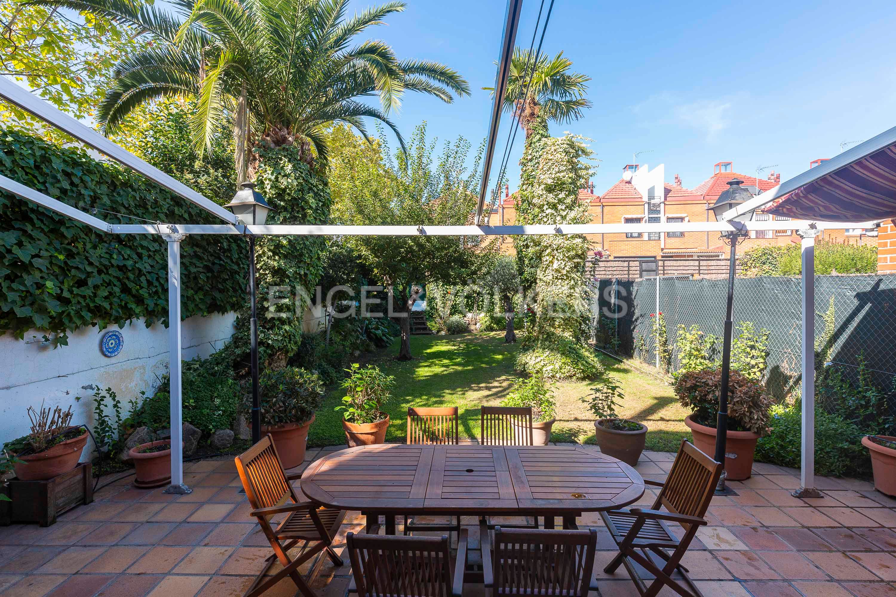 Terrace of House or chalet for sale in Getafe  with Air Conditioner, Heating and Private garden