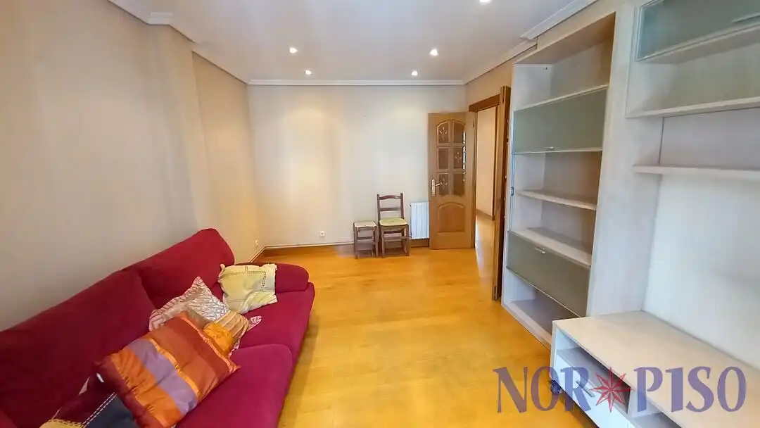 Wohnzimmer von Wohnung zum Verkauf in Bilbao  mit Heizung und Balkon