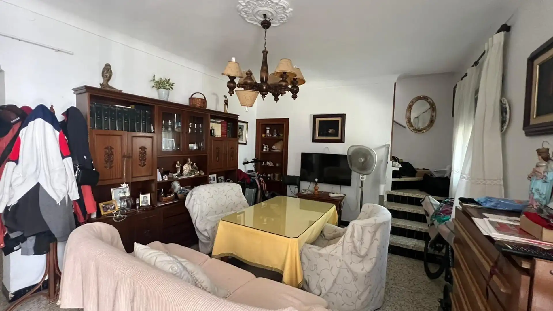 Sala de estar de Casa o chalet en venta en Utrera con Balcón