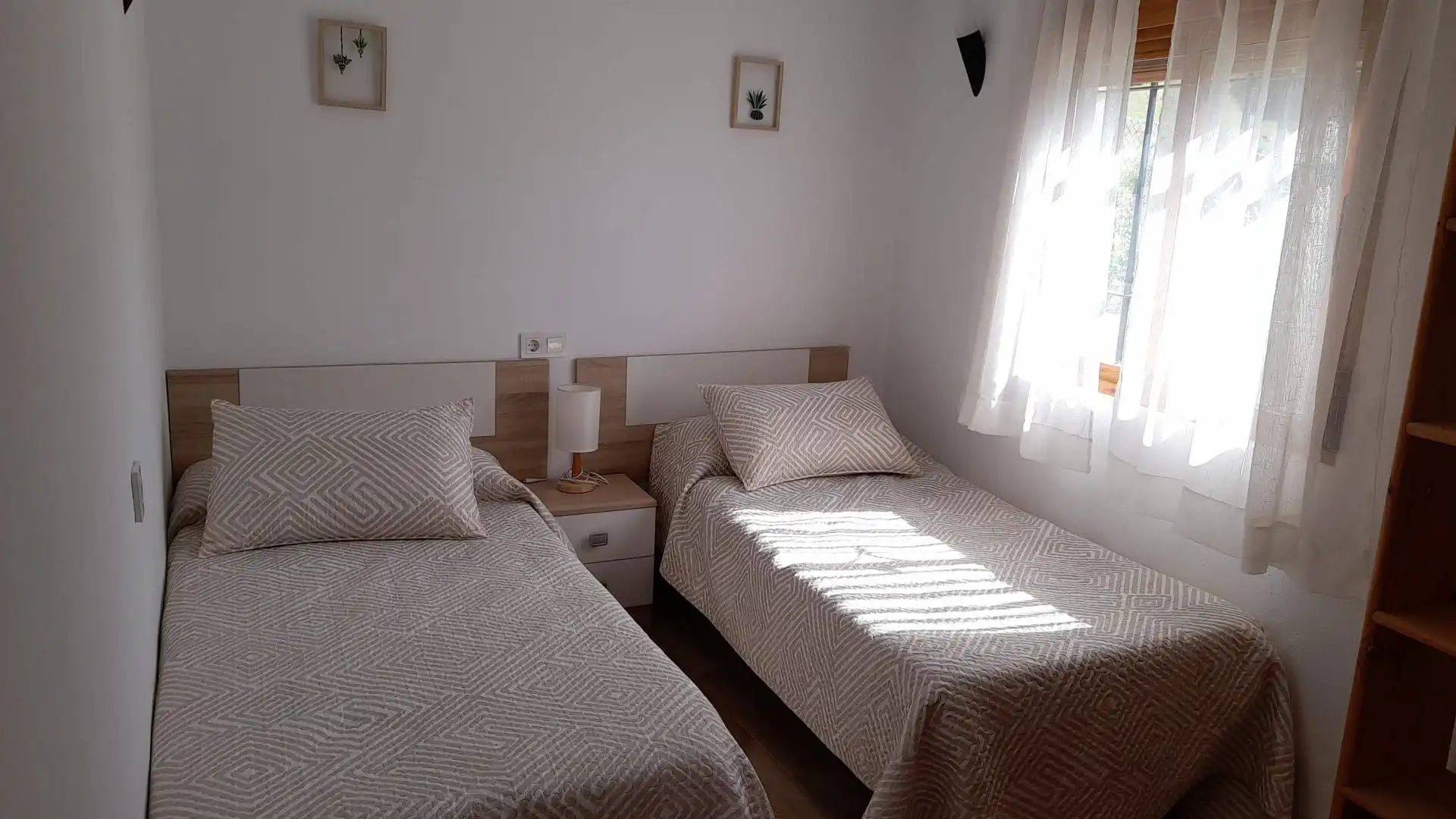 Dormitori de Casa o xalet de lloguer en Barbate amb Calefacció, Jardí privat i Terrassa