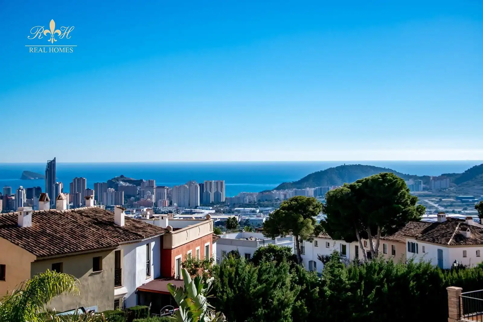Chalet con piscina en venta en GOLF BAHÍA, imagen 56