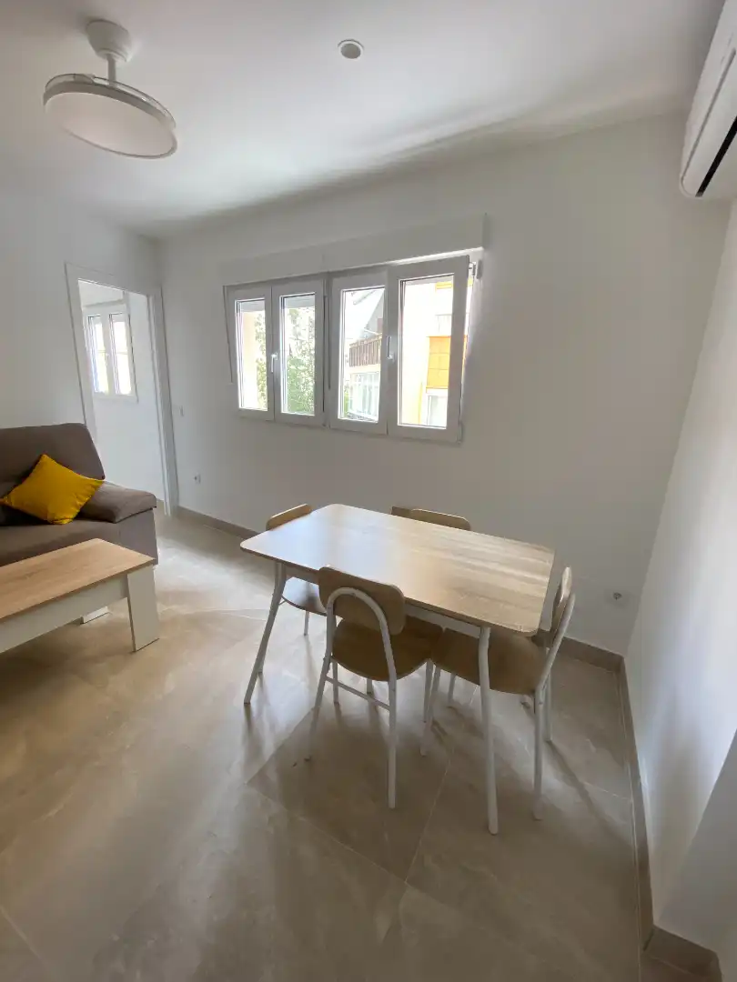 Apartamento con ascensor en alquiler en Calle Don Juan de Austria, imagen 4