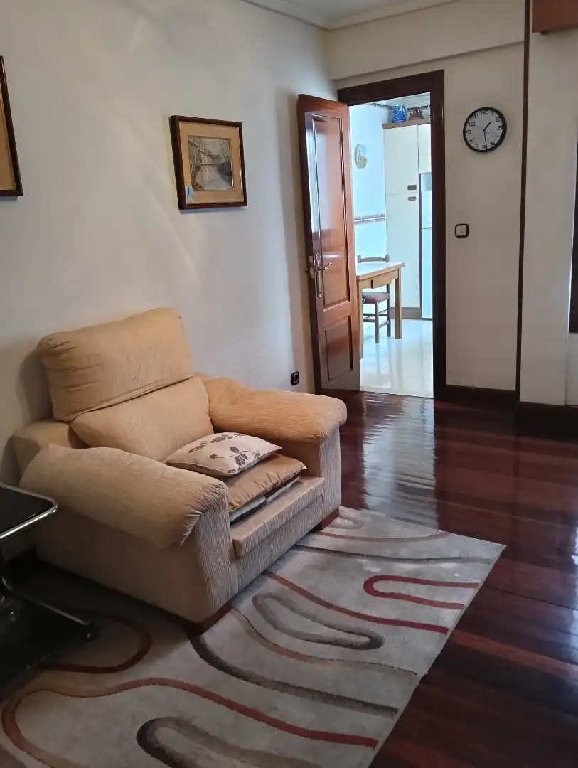 Sala d'estar de Pis en venda en Bilbao  amb Calefacció i Terrassa