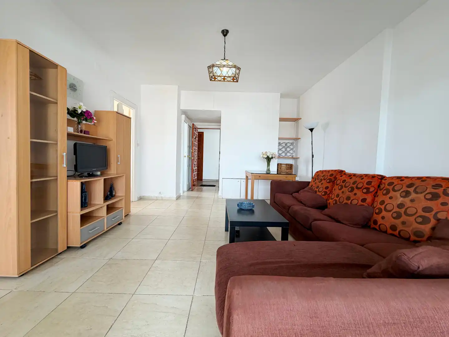 Sala d'estar de Apartament en venda en Estepona amb Terrassa i Piscina comunitària