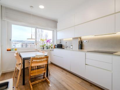 Kitchen of Flat for sale in Girona Capital  with Heating, Oven and Microwave