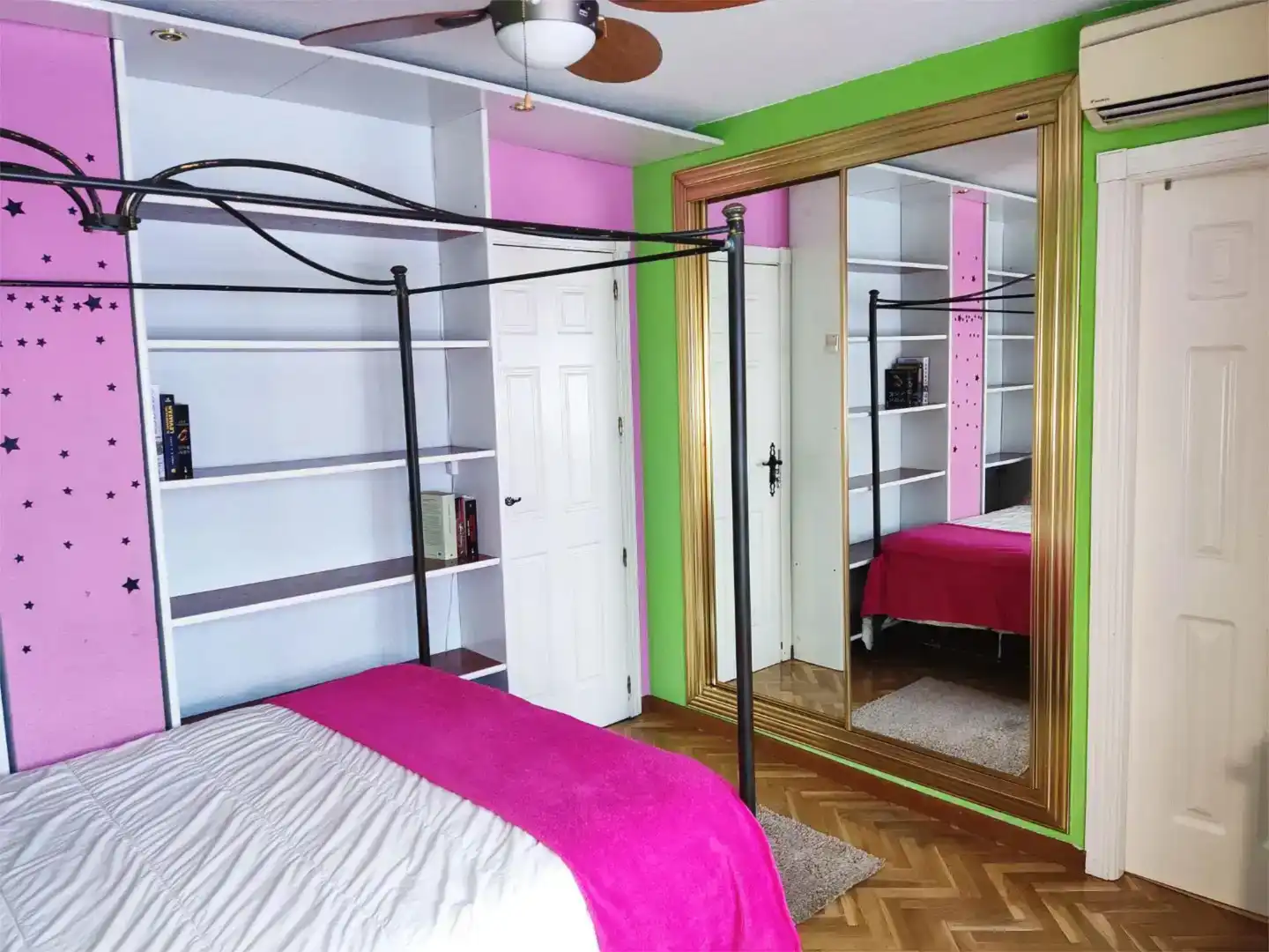 Bedroom of Flat for sale in Getafe  with Air Conditioner, Swimming Pool and Balcony