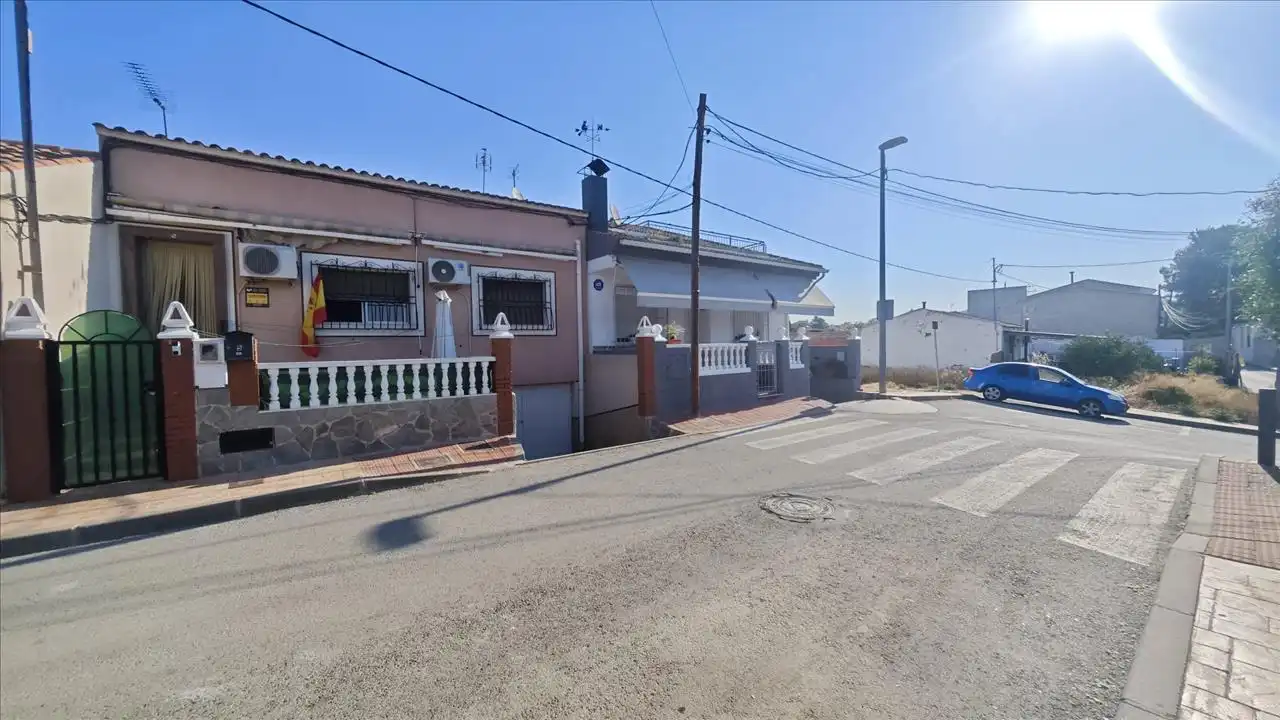 Casa o xalet en venda a LOS LUNAS, Ribera de Molina - Torrealta