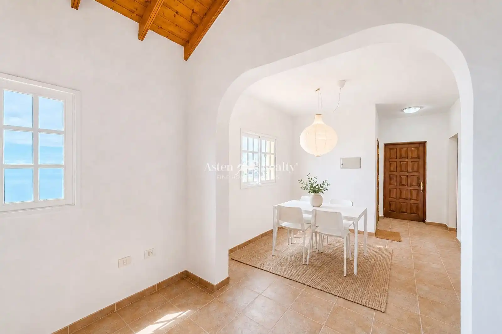 Casa o xalet en venda en Guía de Isora amb Jardí privat, Terrassa i Moblat