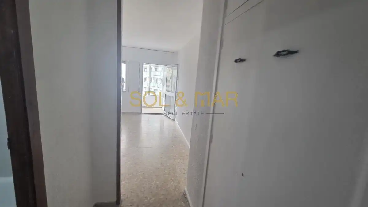 Wohnung zum Verkauf in Torremolinos mit Heizung, Terrasse und Gemeinschaftspool