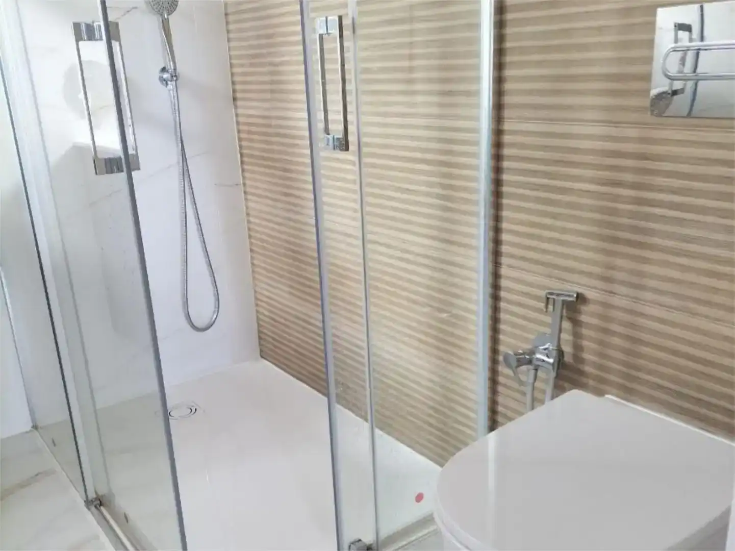 Badezimmer von Wohnungen zur Miete in Málaga Capital mit Klimaanlage