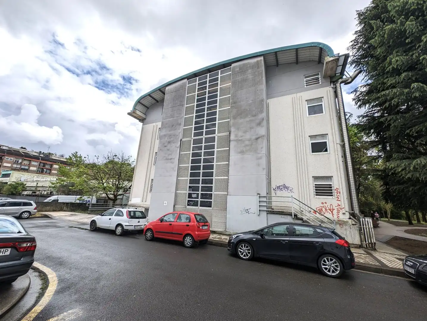Außenansicht von Garage zum Verkauf in Lasarte-Oria
