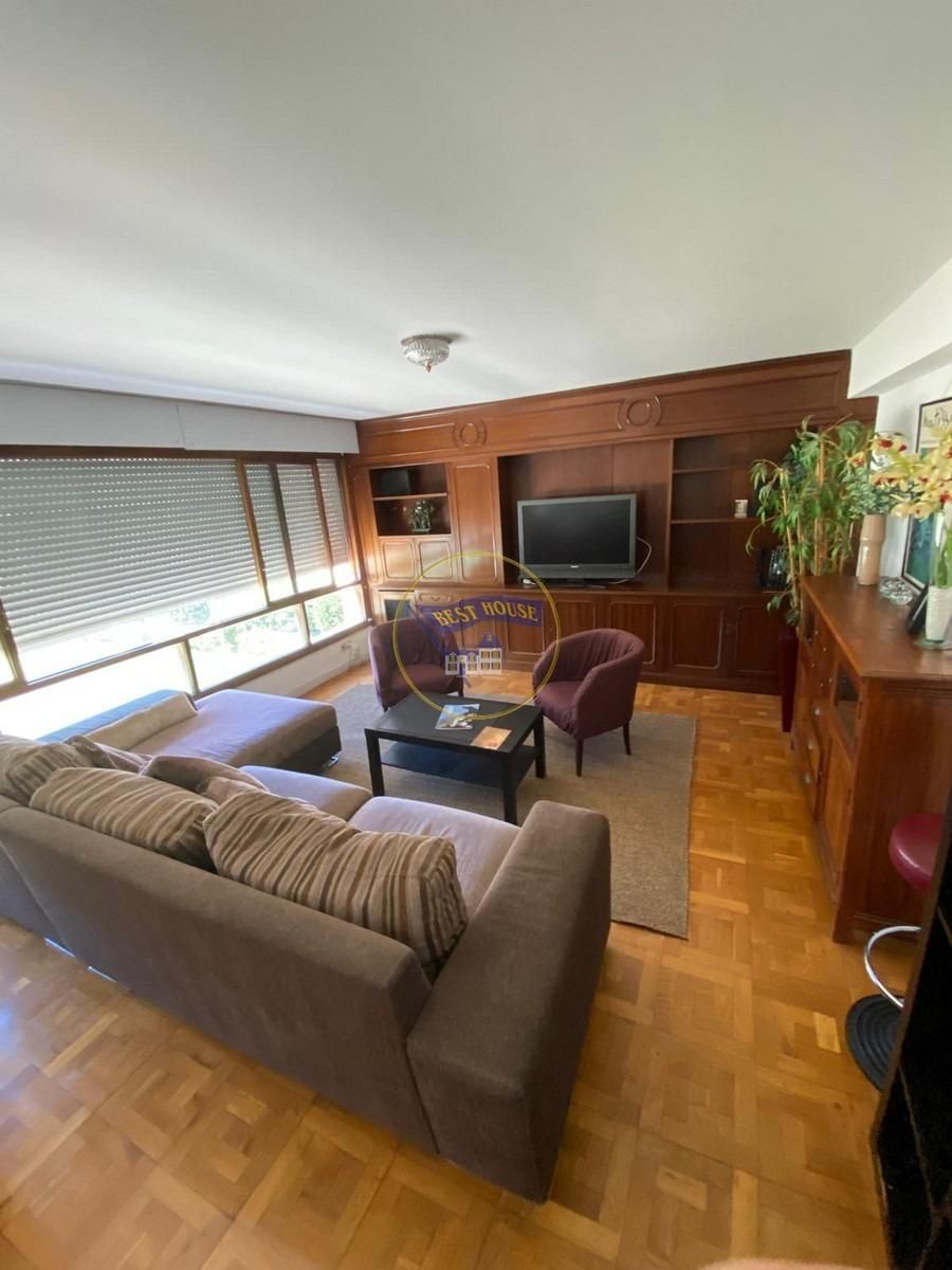 Sala d'estar de Pis de lloguer en Vigo  amb Calefacció