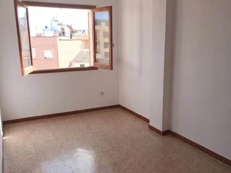 Pis amb ascensor en venda a Benet Pons i Fàbregues 15, imagen 4