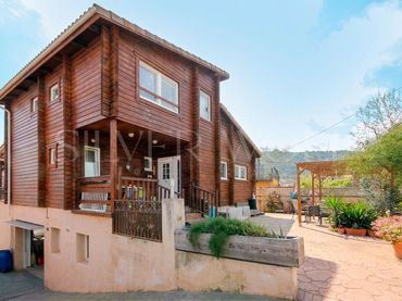 Casa con jardín en venta en Carrer del Camí de Golbes