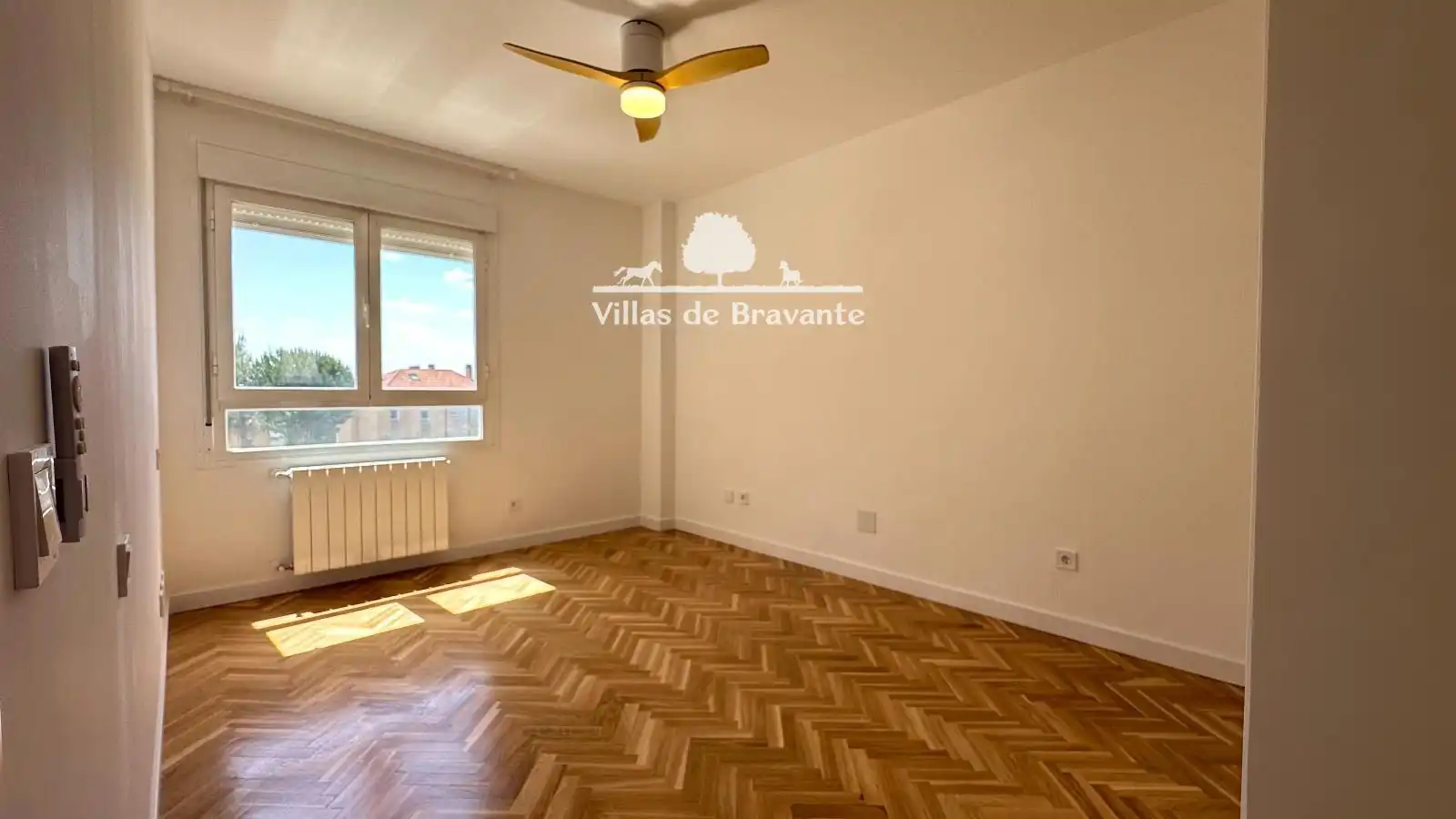 Dormitori de Pis de lloguer en San Lorenzo de El Escorial amb Aire condicionat, Calefacció i Parquet