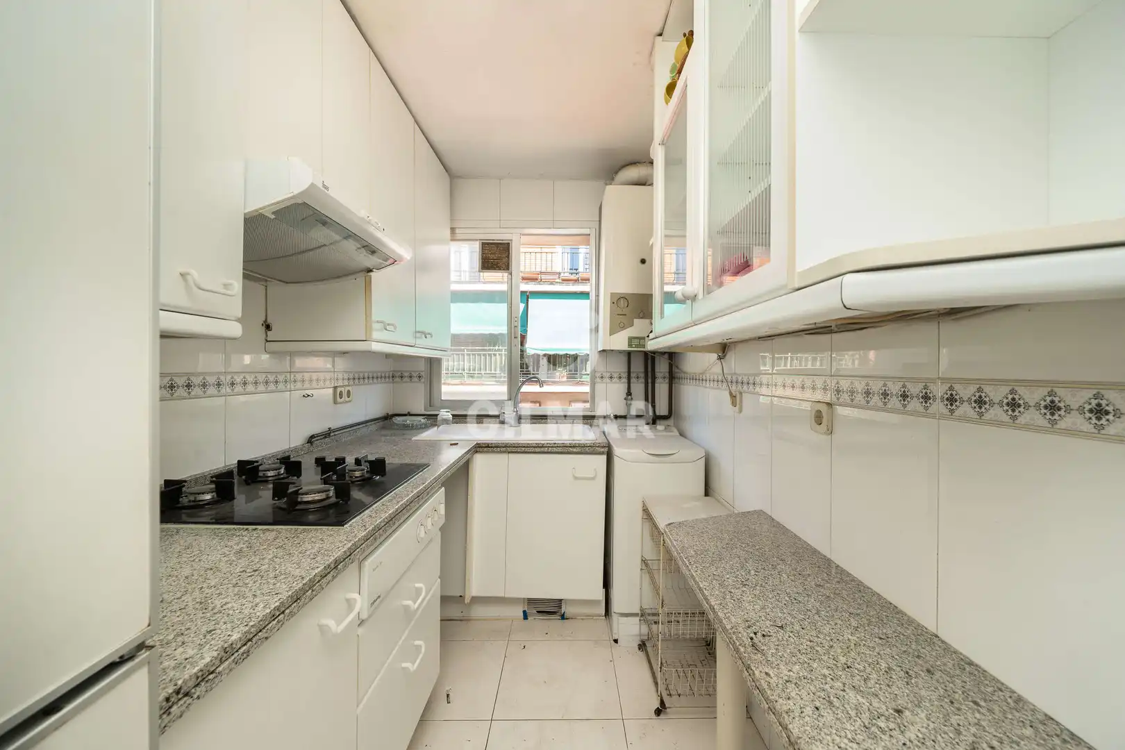 Küche von Wohnung zum Verkauf in Madrid mit Heizung und Balkon