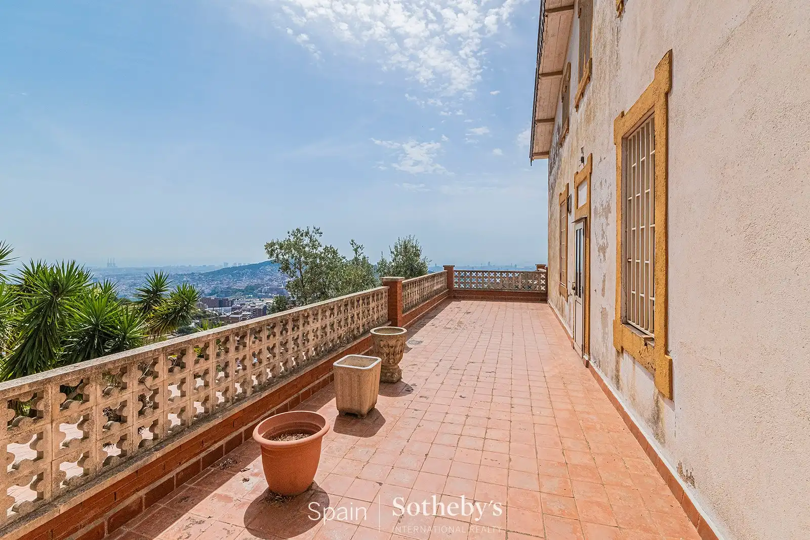 Terrassa de Casa o xalet en venda en Barcelona amb Aire condicionat, Calefacció i Jardí privat