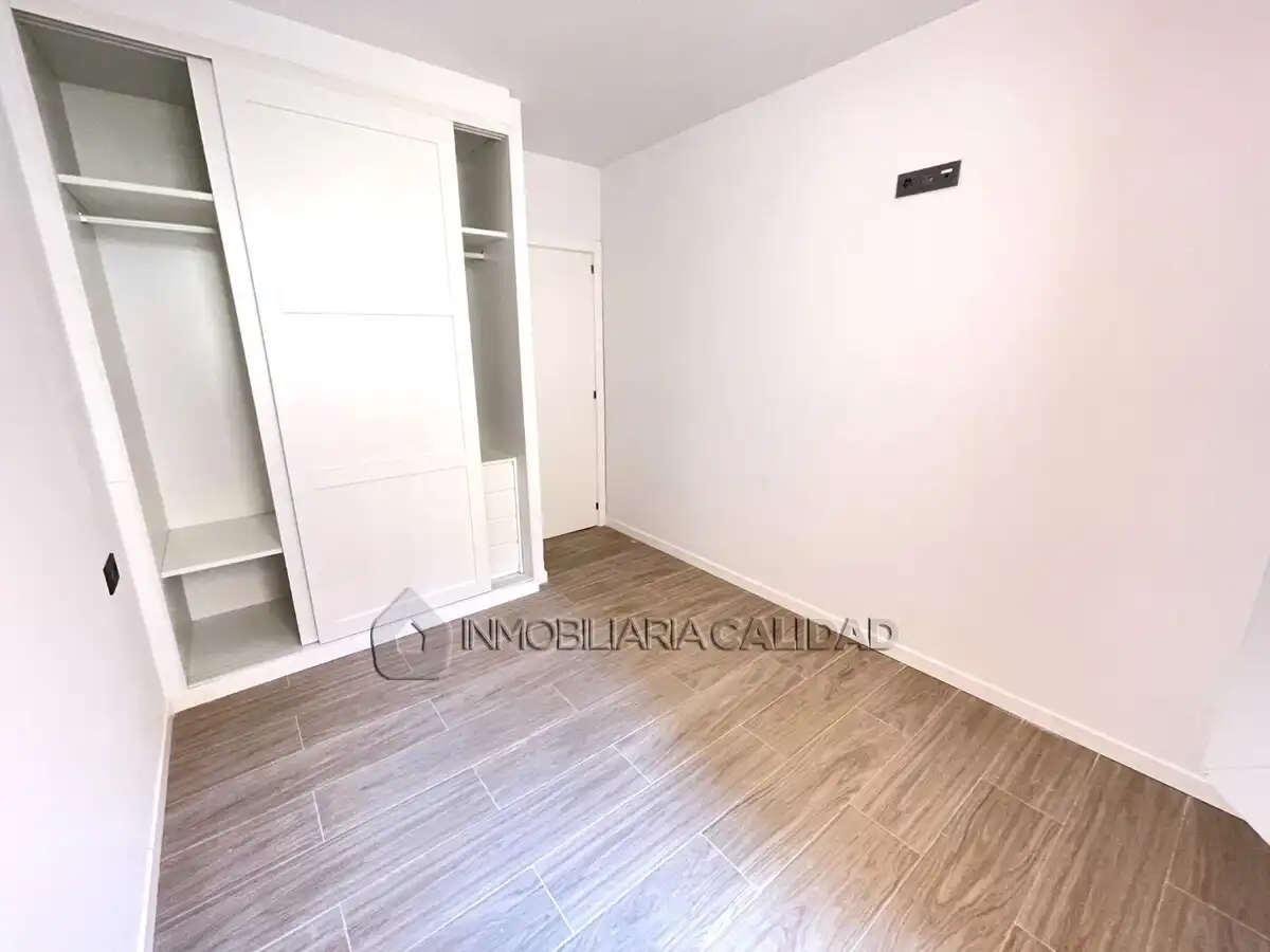 Bedroom of Flat for rent in Burgos  with Heating and Furnished