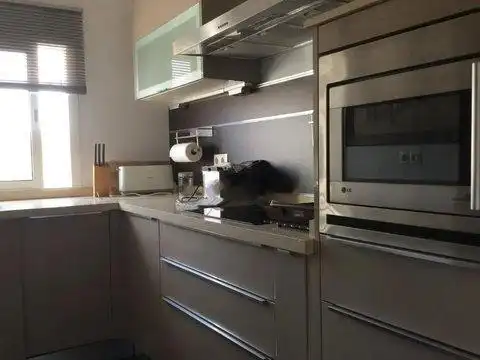 Cuina de Pis de lloguer en Sevilla amb Aire condicionat, Calefacció i Terrassa