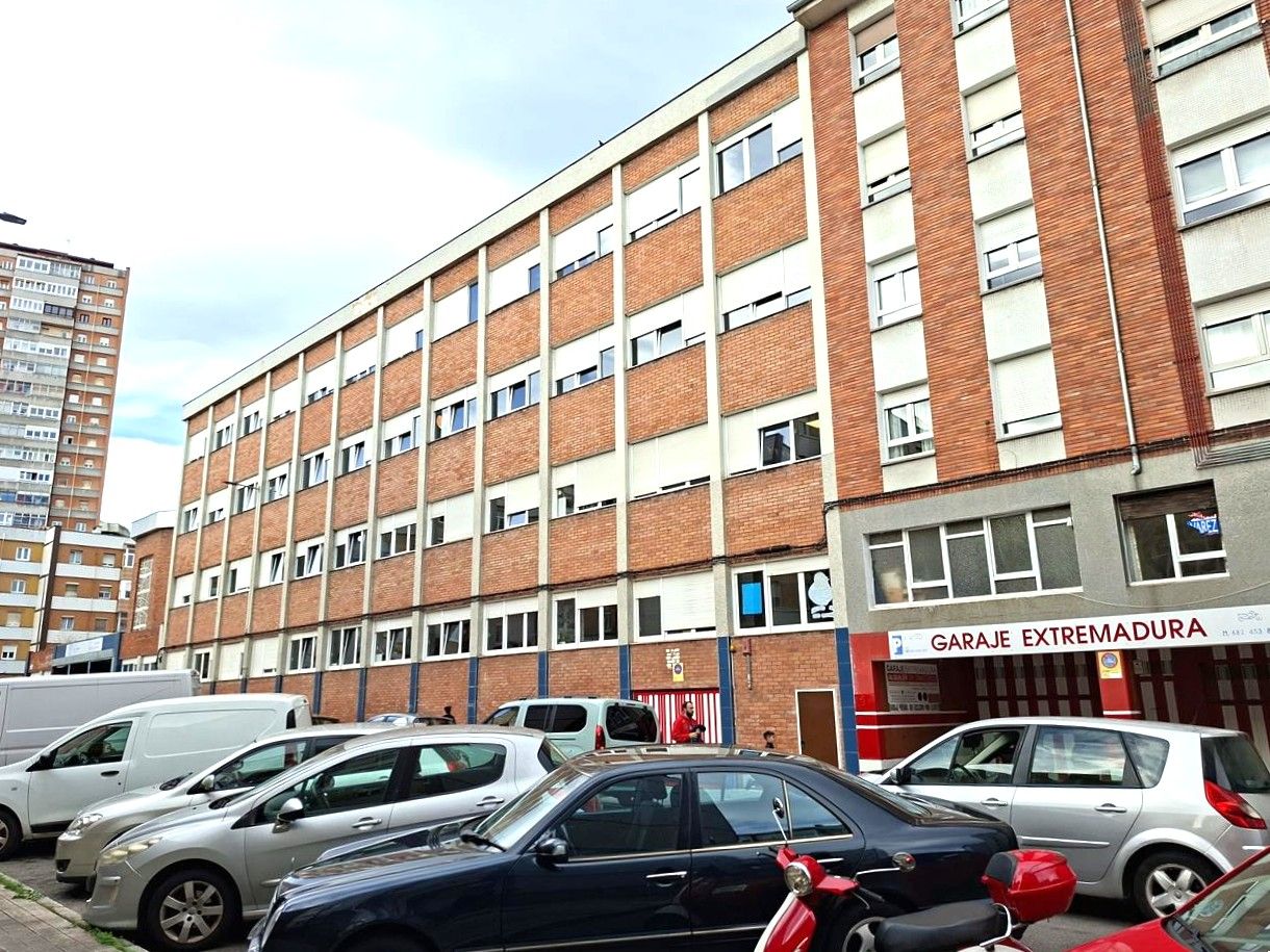 Vista exterior de Piso en venta en Gijón 