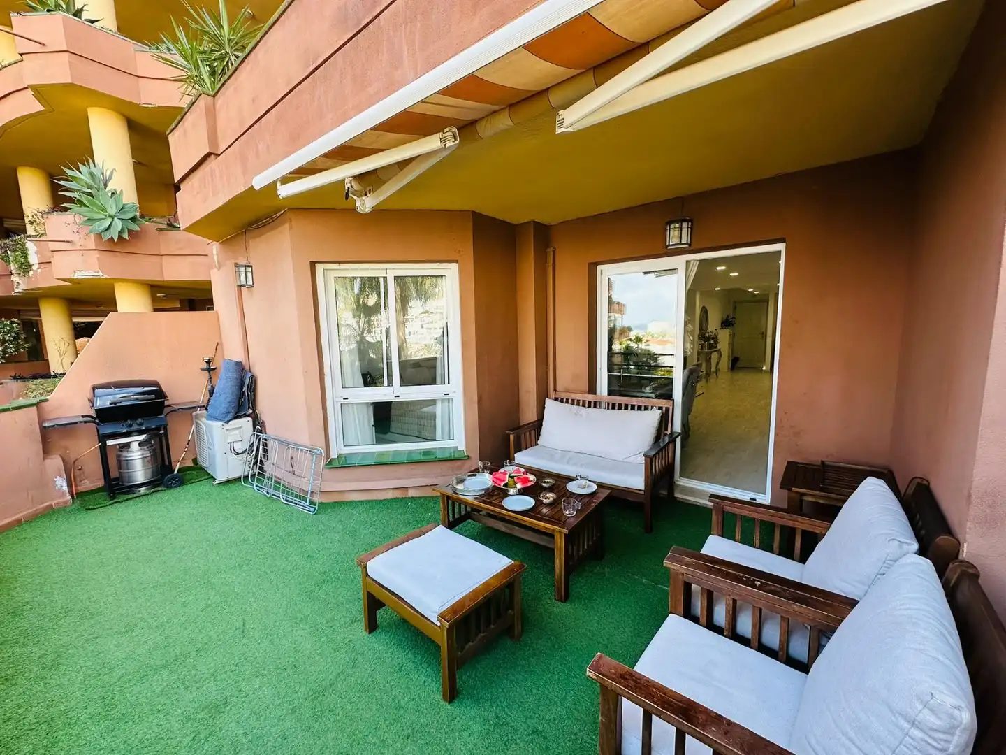 Piso con piscina en venta en Torrequebrada, imagen 3