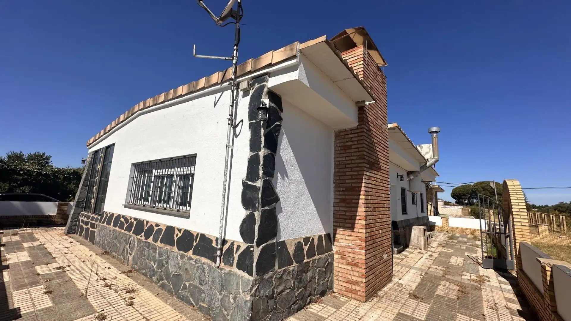 Country homes for sale in Gibraleón