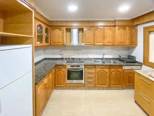 Cocina de Piso en venta en Vilagarcía de Arousa con Calefacción, Parquet y Terraza
