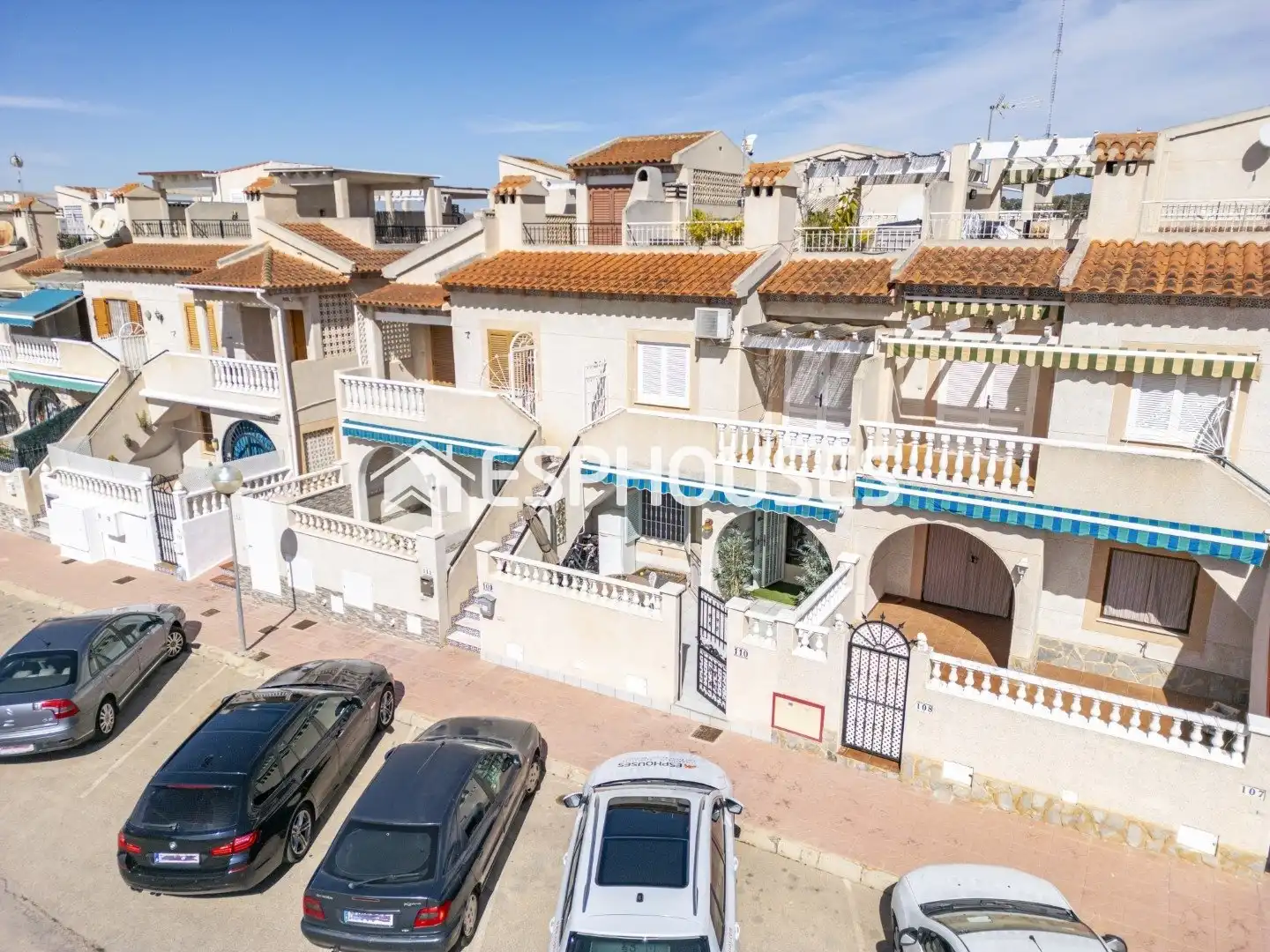 Außenansicht von Erdgeschoss zum Verkauf in Guardamar del Segura mit Klimaanlage, Terrasse und Balkon