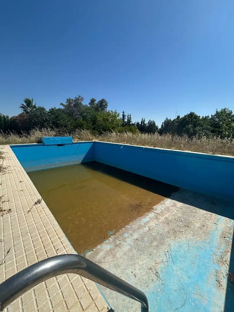Piscina de Casa o xalet en venda en Utrera