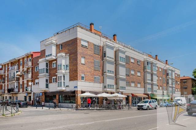 Piso en Venta en CL DOMINGO PARRAGA  en Villaverde Alto