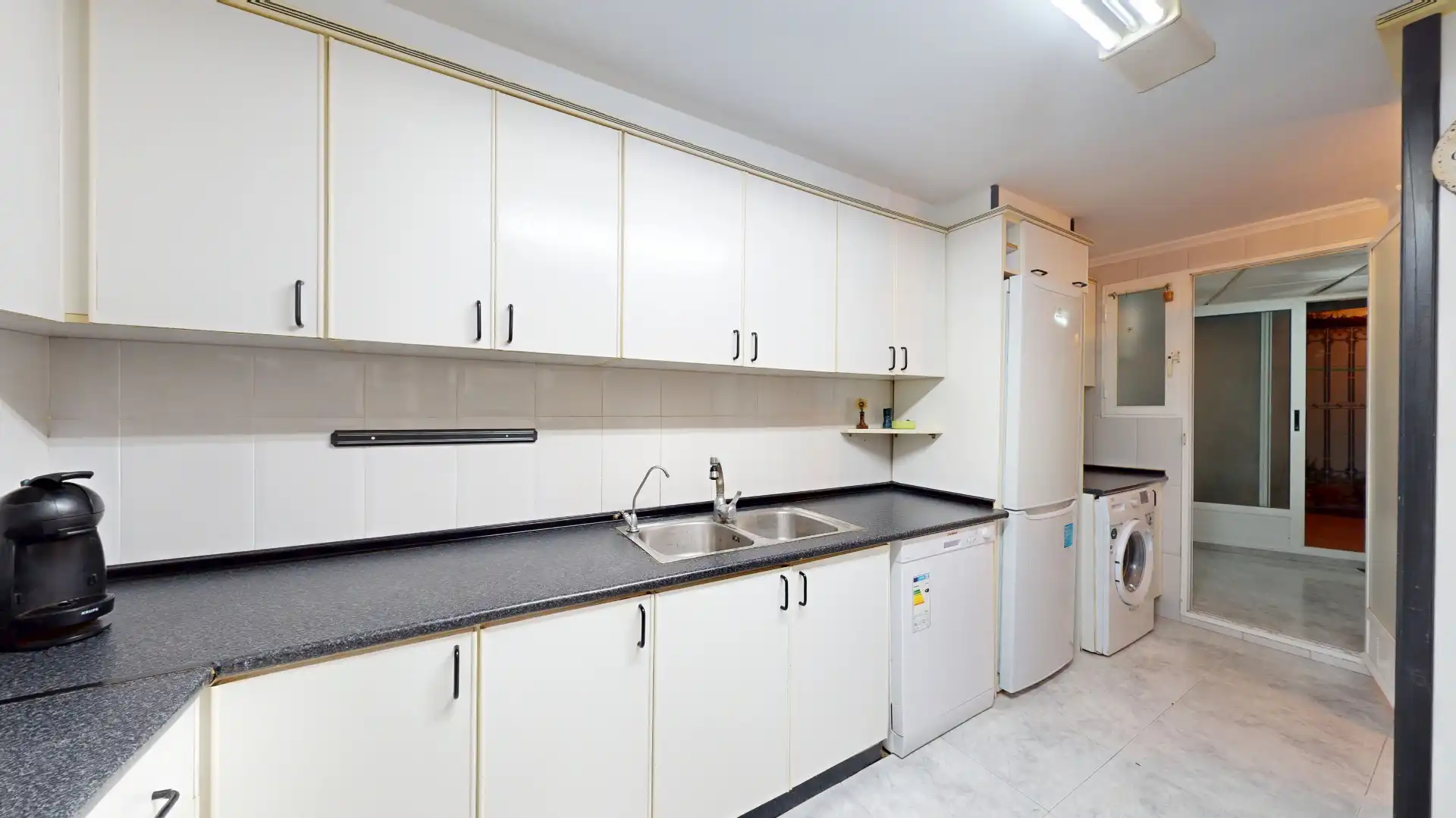 Cocina de Piso en venta en Elda con Aire acondicionado, Amueblado y Horno