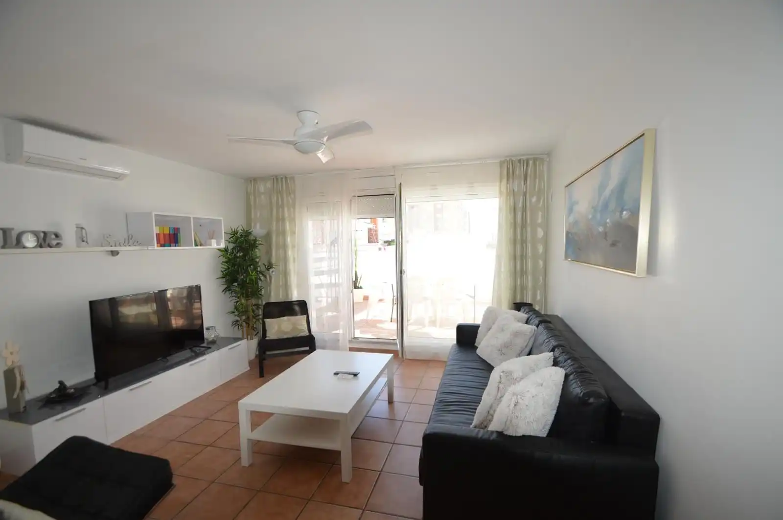 Wohnzimmer von Country house zum Verkauf in Vinaròs mit Klimaanlage, Heizung und Terrasse