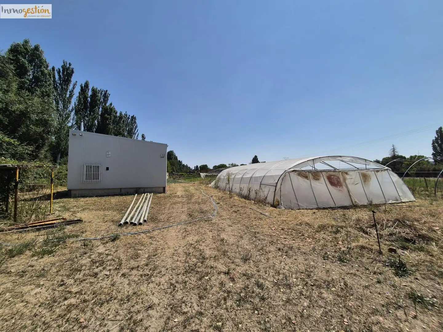 Außenansicht von Fabrikhallen zum Verkauf in Tudela de Duero