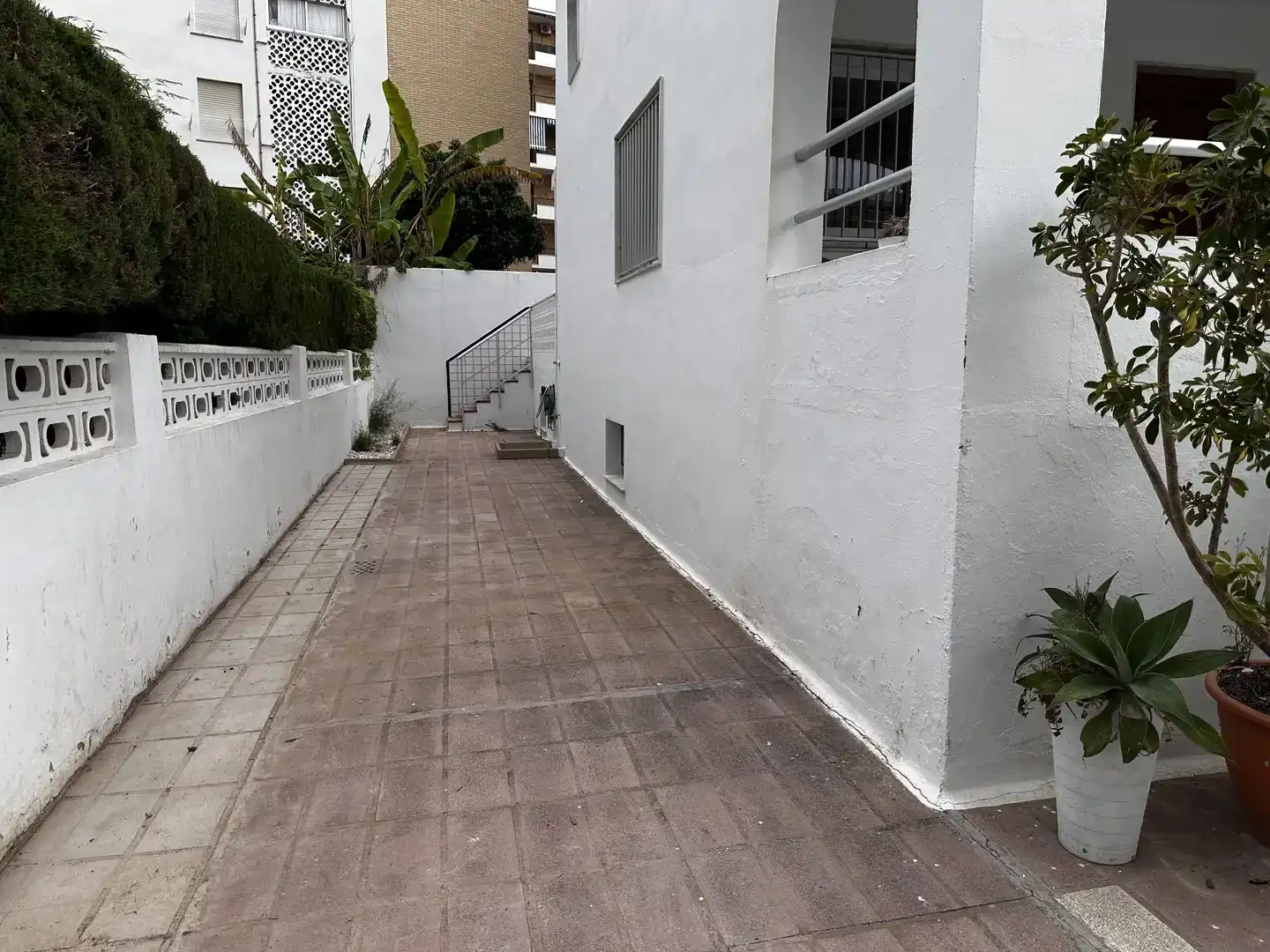 Vista exterior de Casa adosada de lloguer en Sueca amb Aire condicionat, Moblat i Balcó