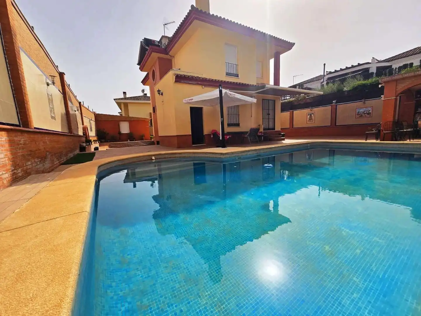 Piscina de Casa o xalet en venda en Bormujos amb Aire condicionat i Piscina
