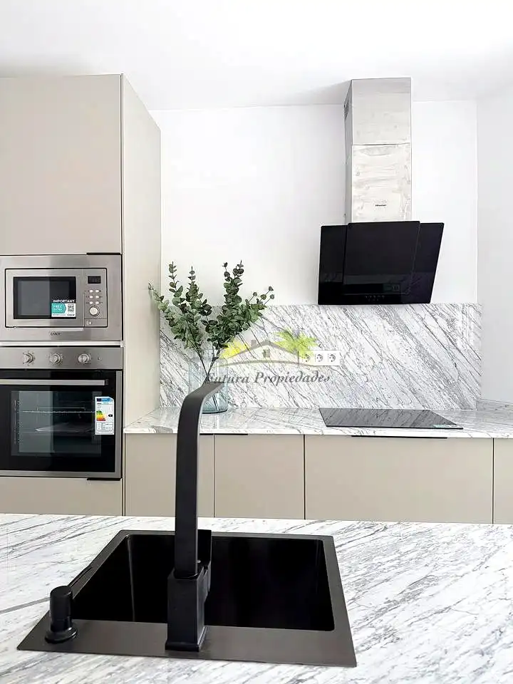 Planta baja en venta en Gobernador José García Hernandez, Centro - La Vega Alta