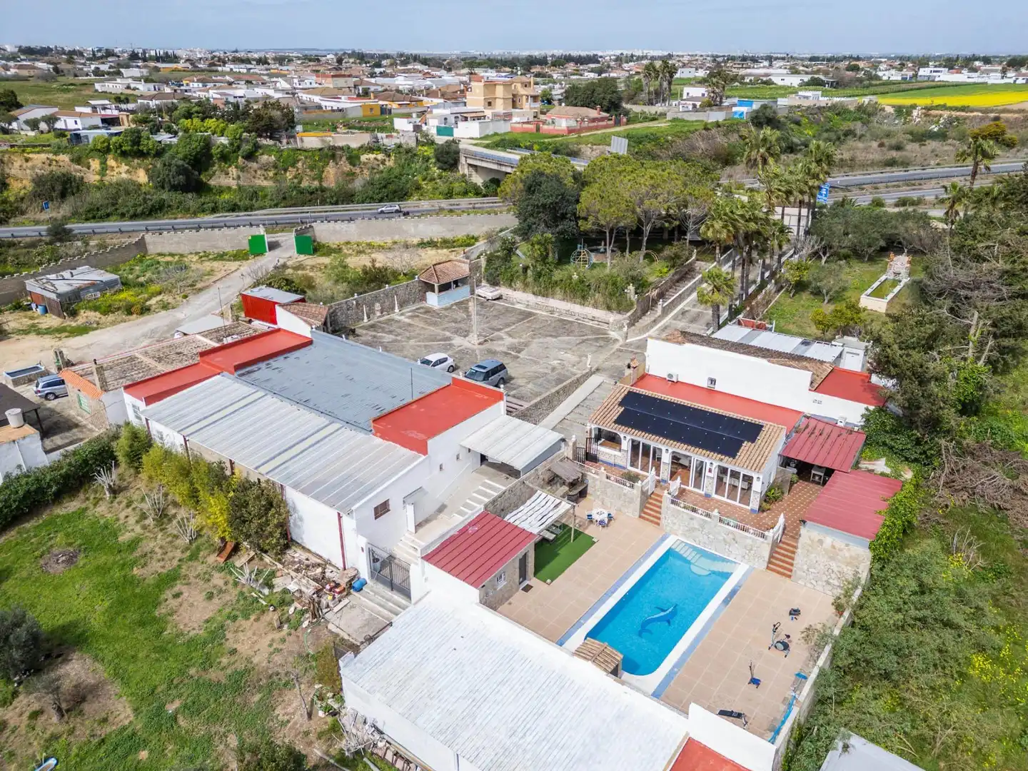 Exterior view of Houses for sale in Chiclana de la Frontera  with Air Conditioner, Heating and Private garden