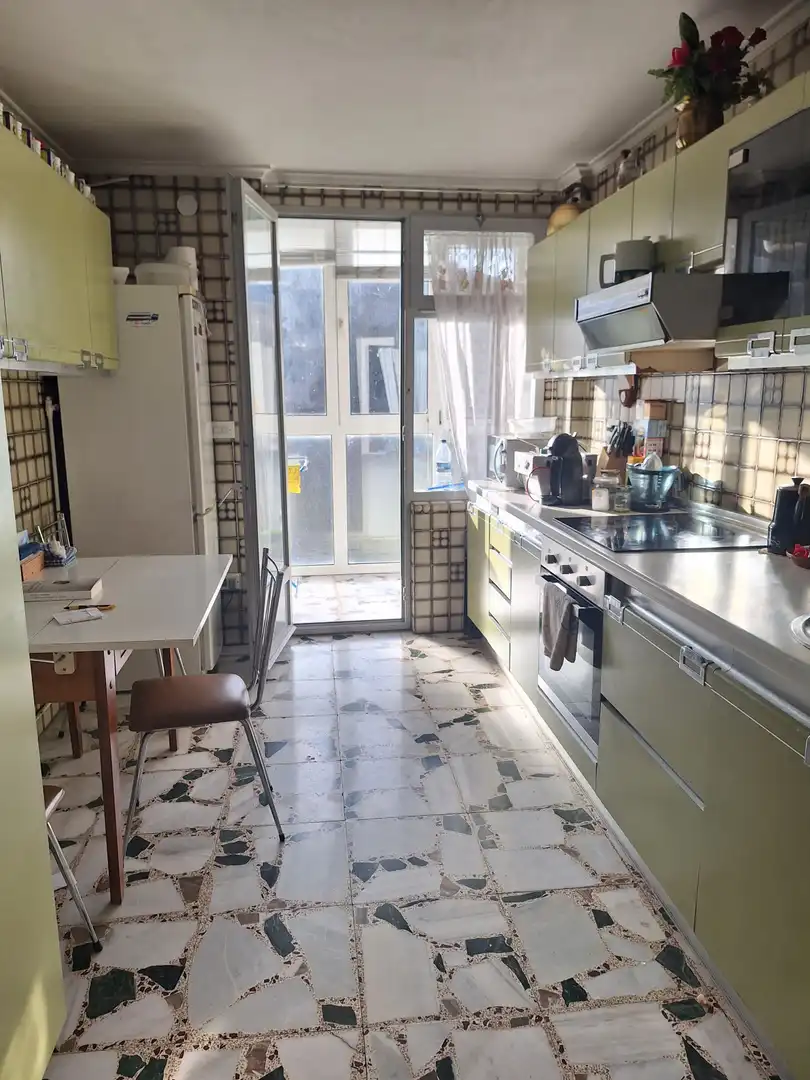 Kitchen of Flat for sale in Barruelo de Santullán  with Storage room and Balcony