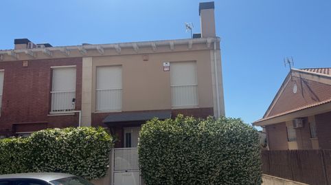 Foto 2 de Casa adosada en venta en Carrer Castell de Prades, 10, Els Tallats - Mas Olivé, Cambrils