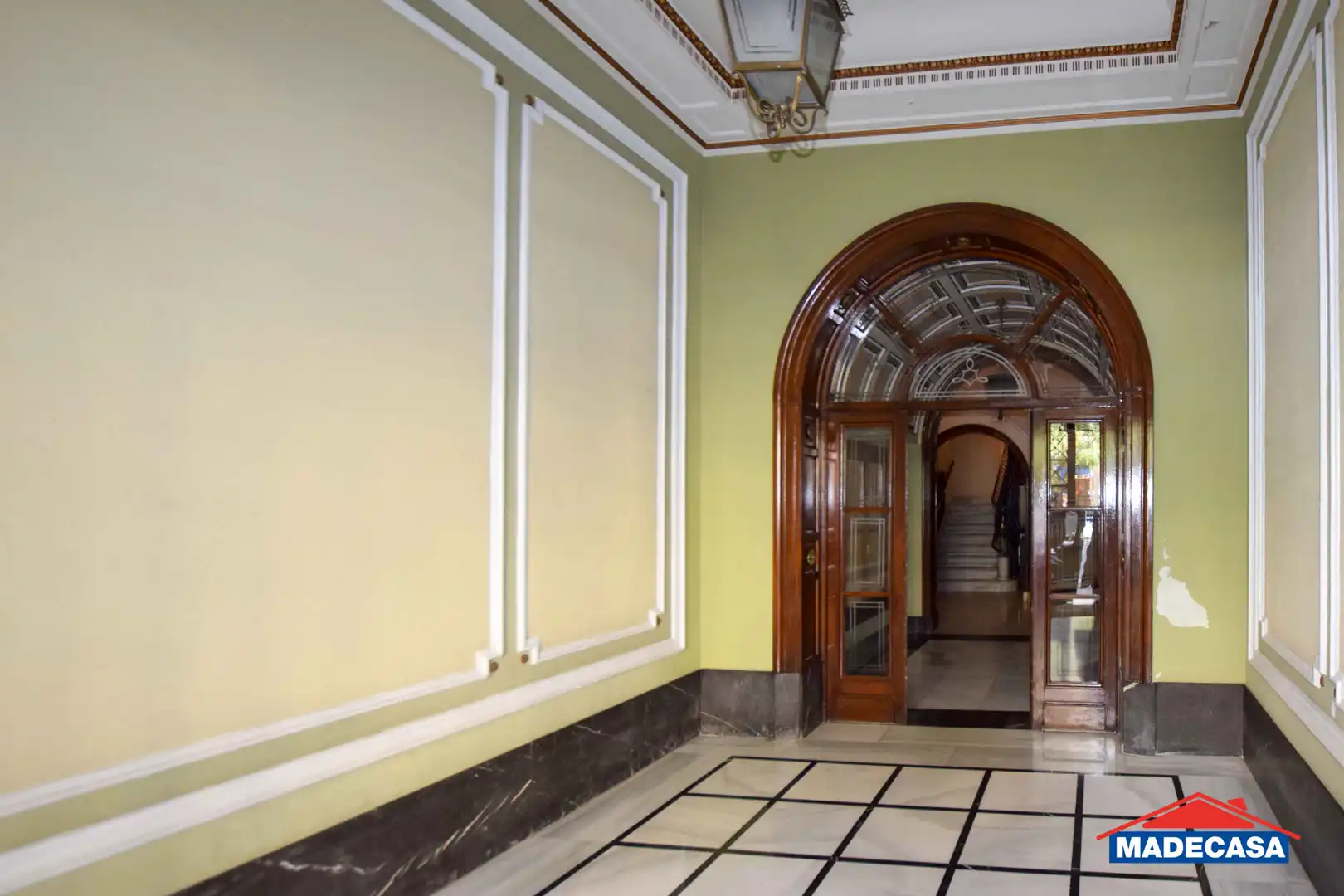 Commercial properties for sale in Madrid  with Air Conditioner