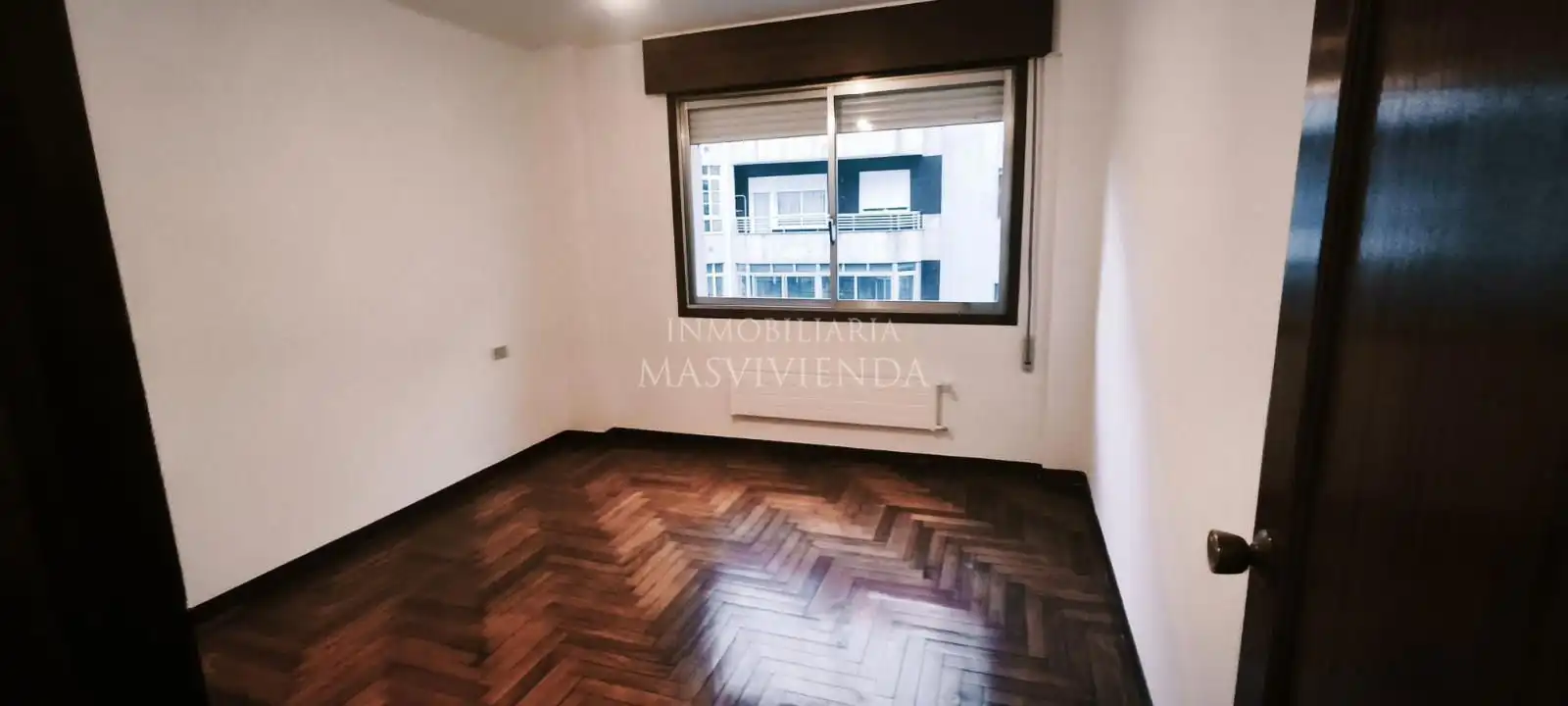 Habitación de Piso en venta en Vigo  con Calefacción, Terraza y Trastero