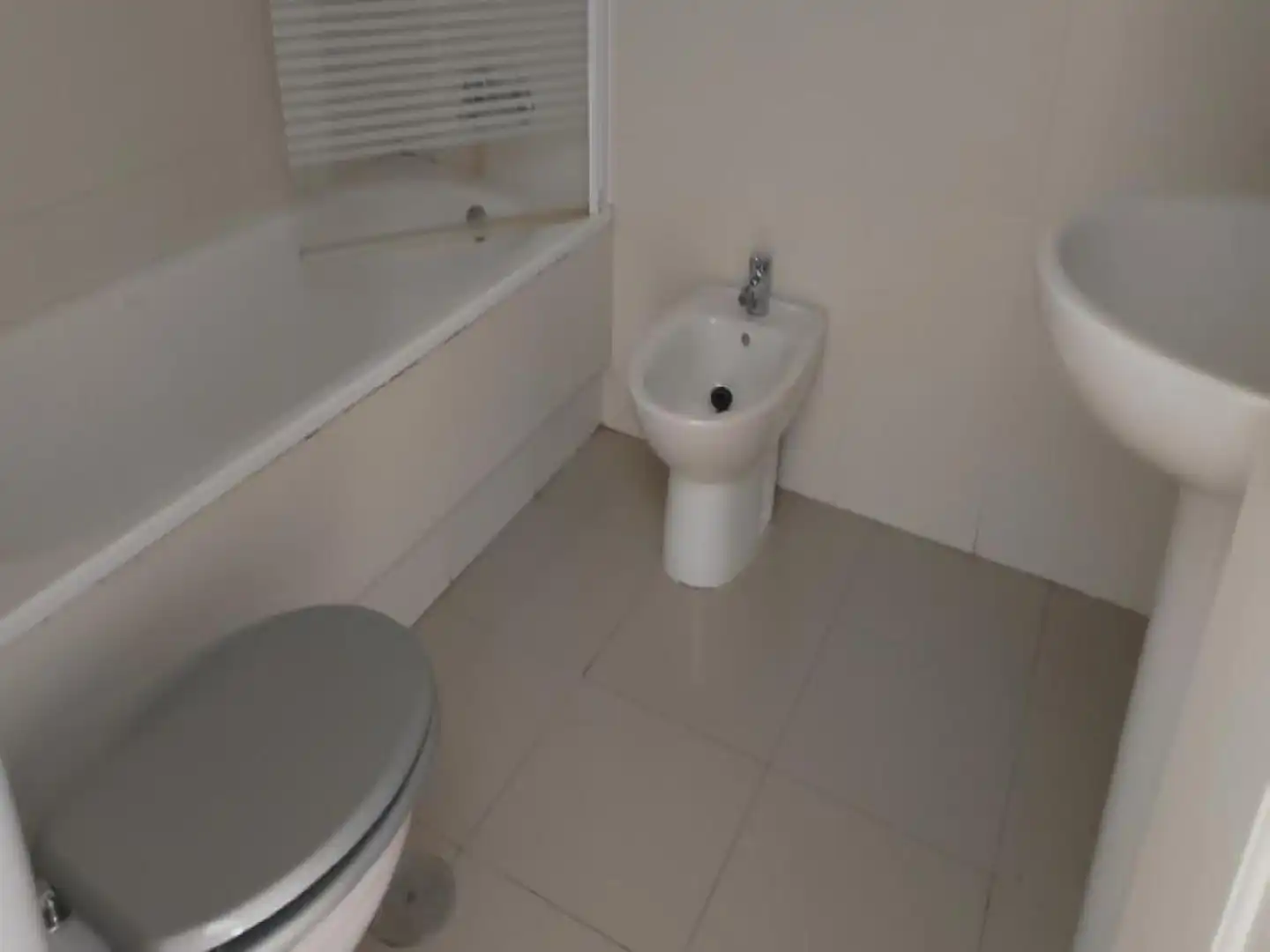 Baño de Piso en venta en Almería con Trastero y Piscina comunitaria