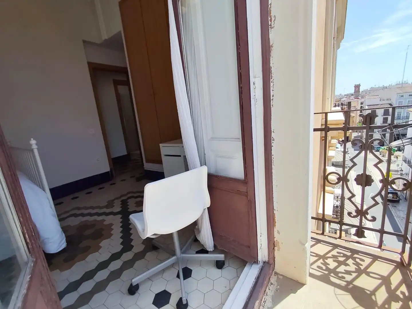 Wohnung zur Miete in Valencia mit Klimaanlage, Möbliert und Balkon