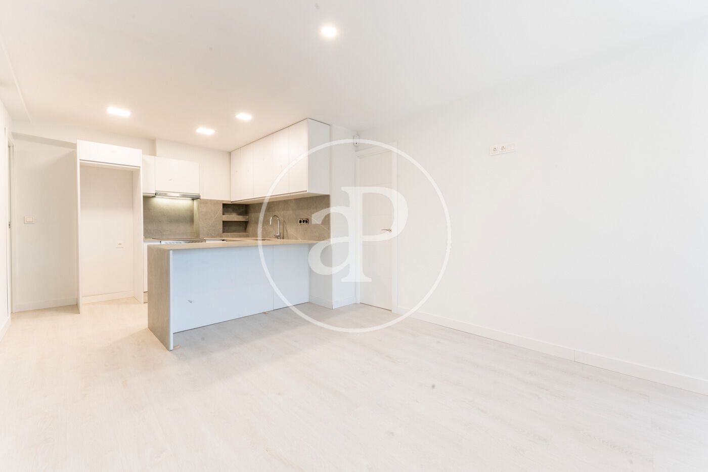 Cuina de Pis en venda en  Madrid Capital amb Aire condicionat, Calefacció i Piscina comunitària