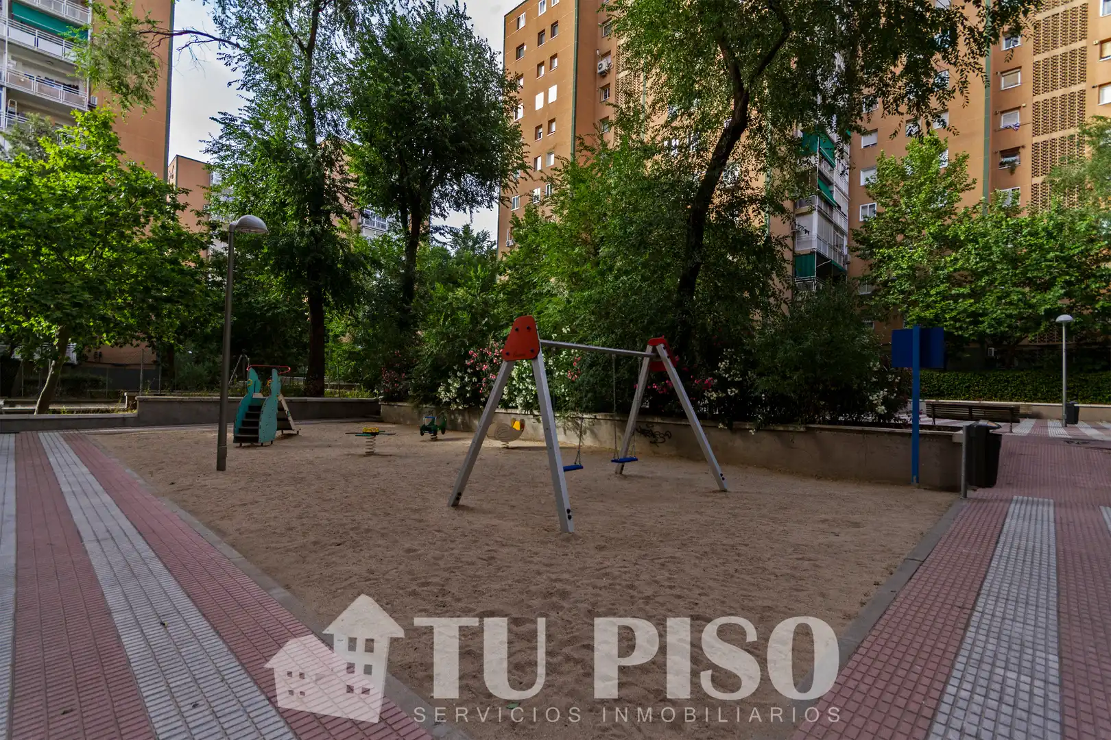 Aparcament de Pis en venda en Madrid amb Aire condicionat, Calefacció i Parquet