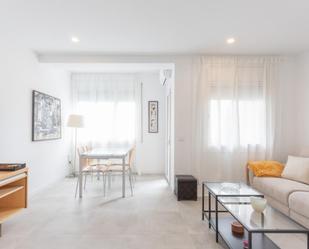 Exterior view of Apartment to rent in  Barcelona Capital  with Air Conditioner, Heating and Furnished