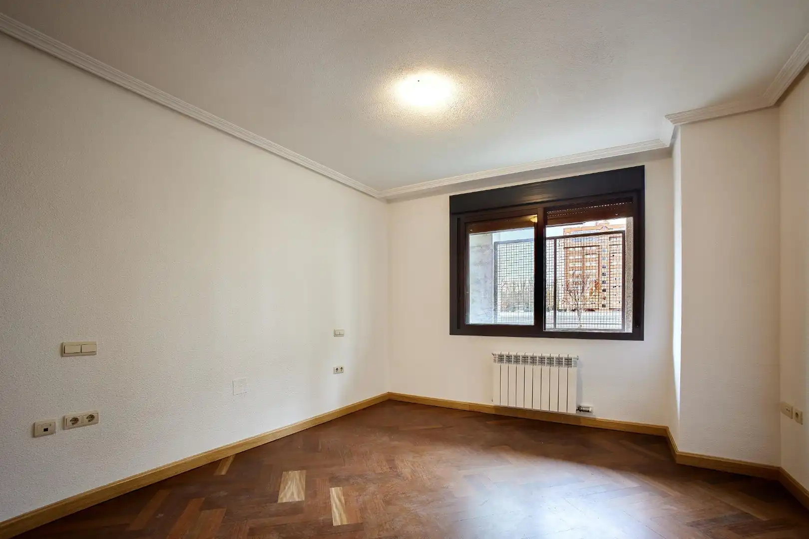 Habitación de Apartamento de alquiler en Valladolid con Calefacción, Terraza y Trastero