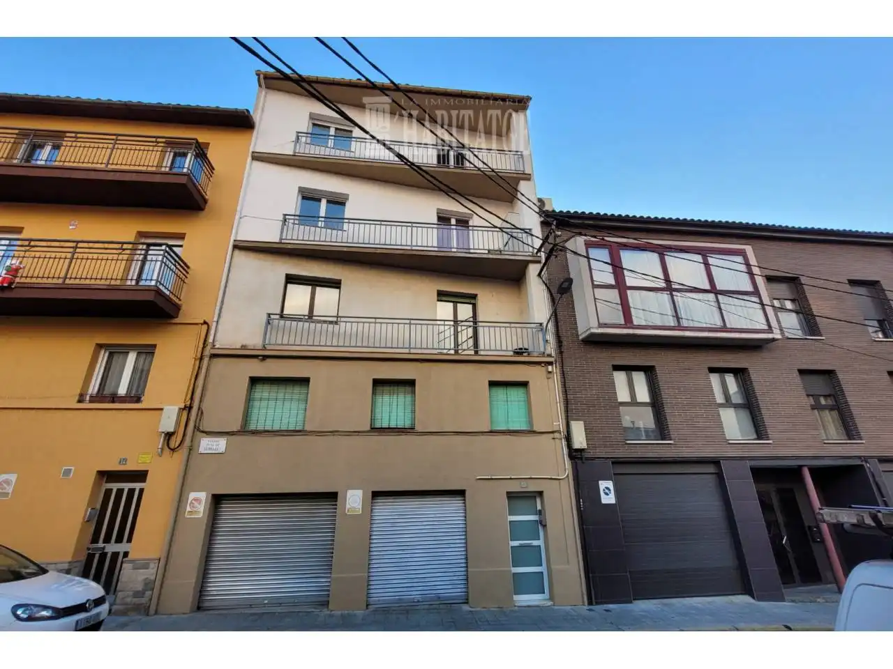 Vista exterior de Piso en venta en Torelló con Calefacción, Trastero y Balcón