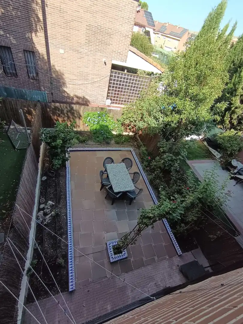 Casa adosada en venta en Calle Pico del Naranco, La Poveda