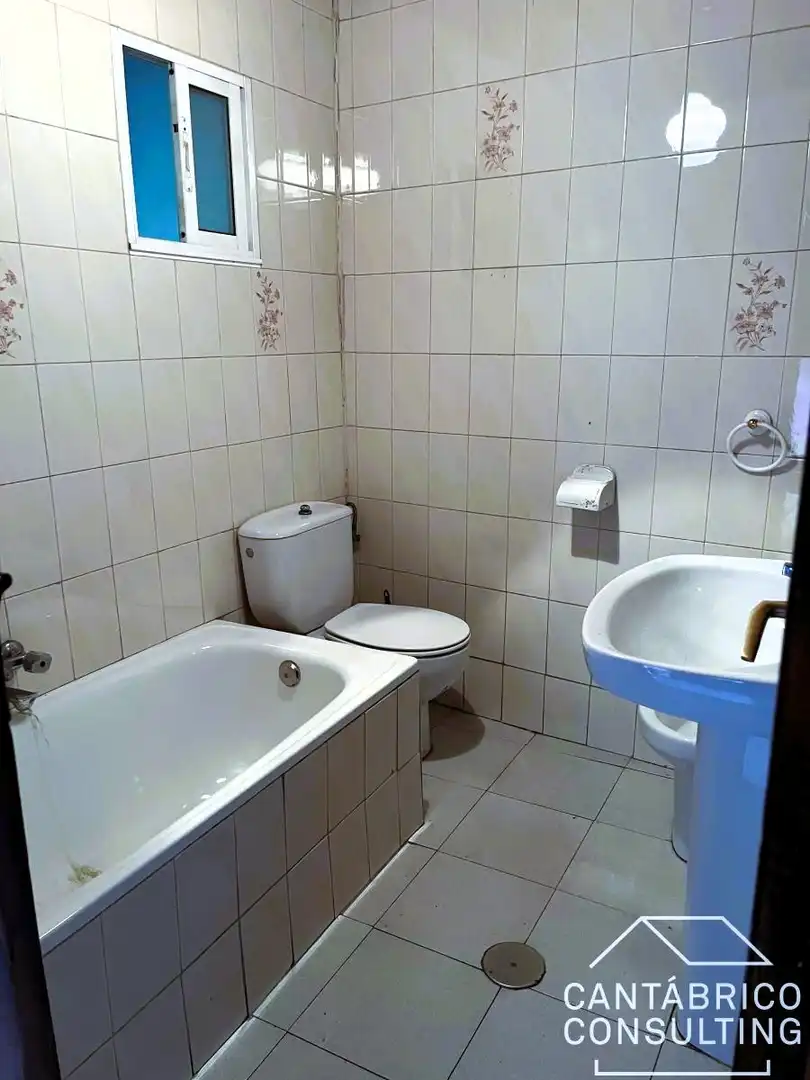 Baño de Casa adosada en venta en San Martín de Oscos con Terraza